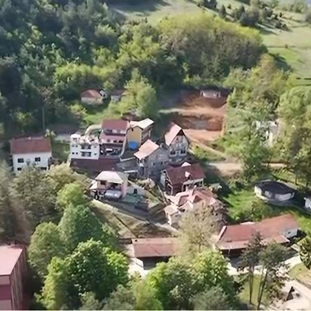 Отель Domacinstvo Jolovic Кралево Экстерьер фото